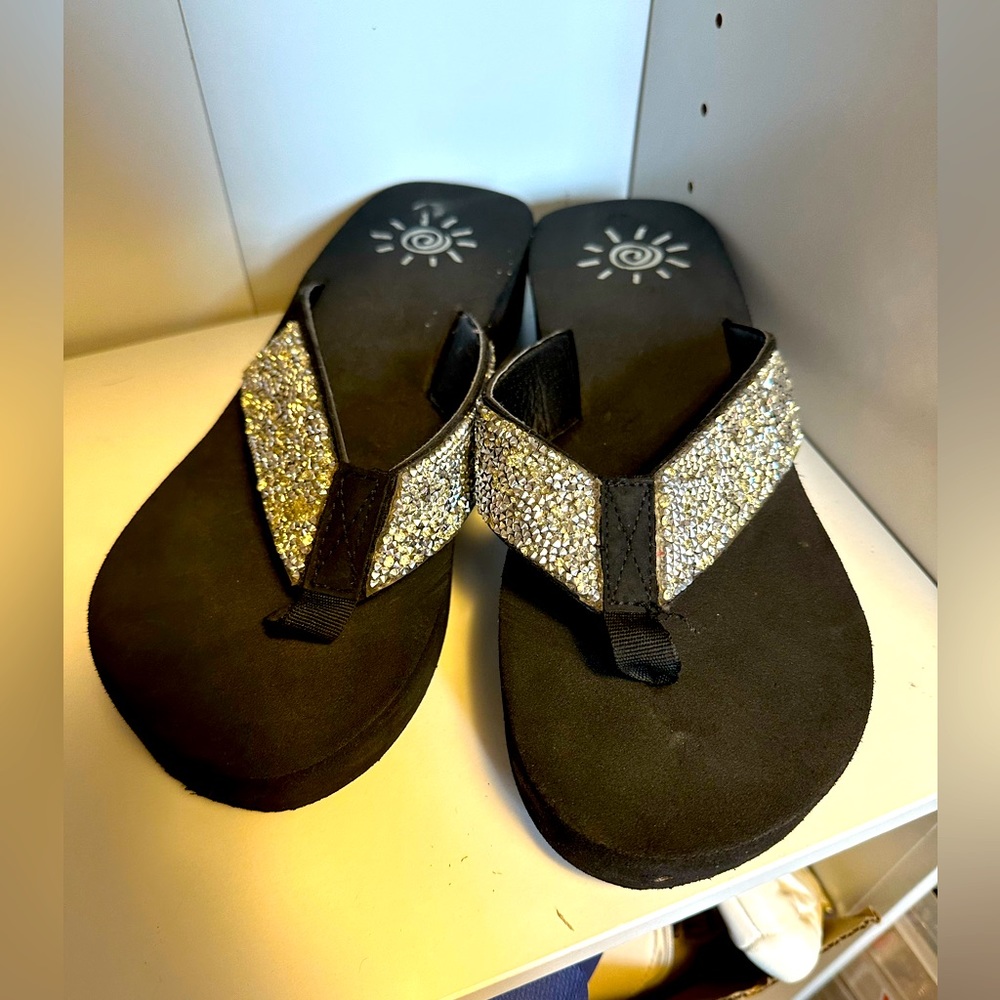 Rhinestone sparkle glitter platform black flip flops sz9